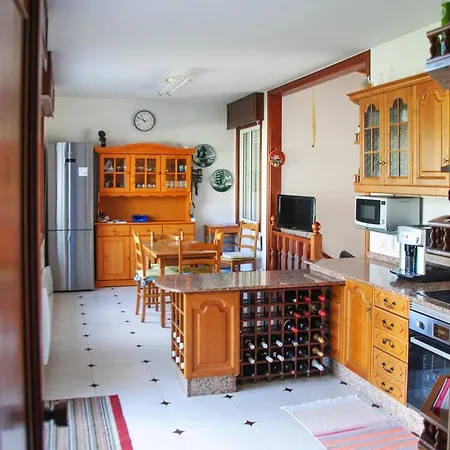Sleeps 7 With Pool
